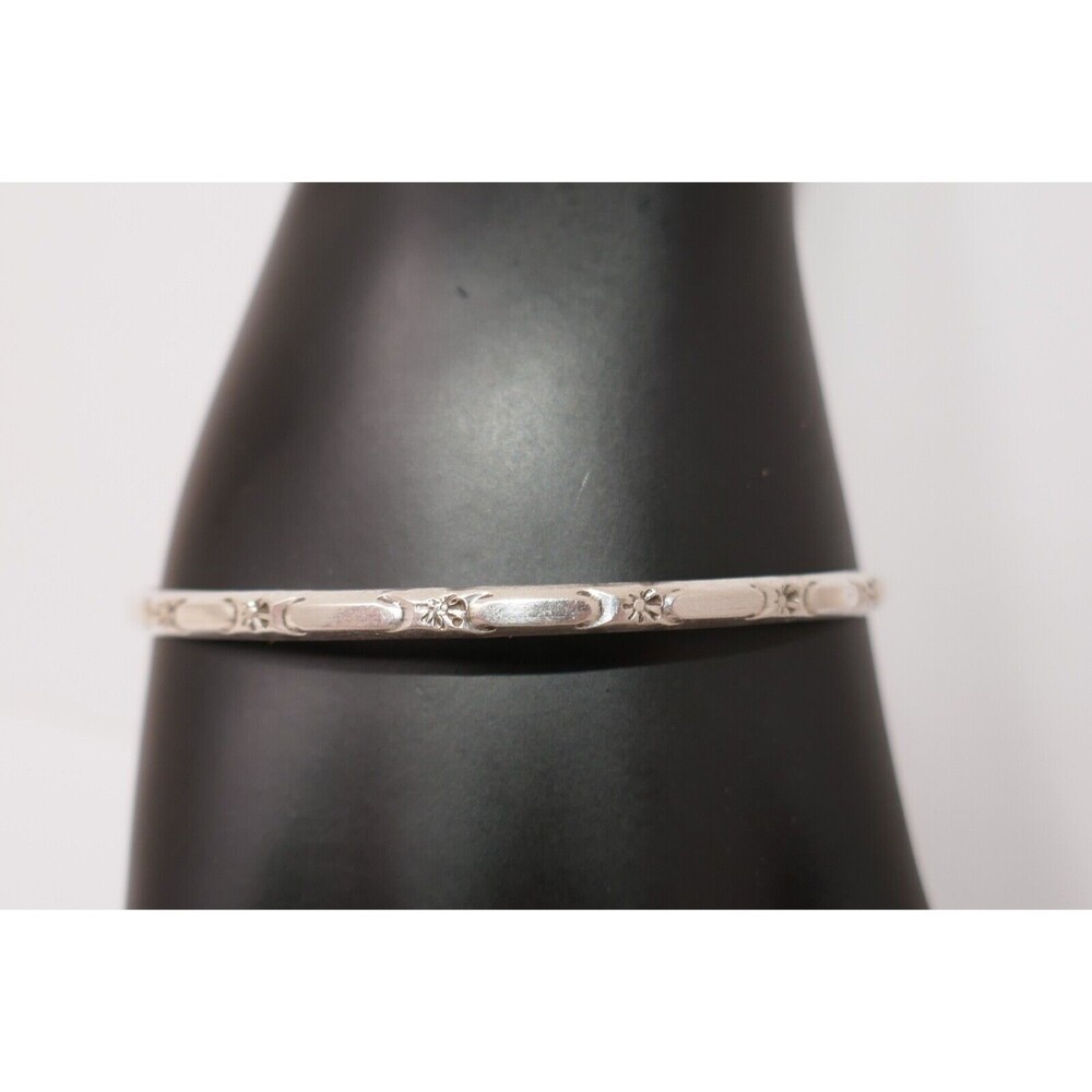 925 Sterling Silver Stamped Flowers Bangle Bracelet - Picture 3 of 8